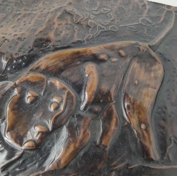 Hunting Dog Pointer Embossed Hammered Metal Art Patina - Picture 2 of 9